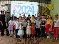 В Ершовском реабилитационном центре подготовили большую праздничную программу для мам и бабушек