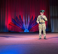 С главной ершовской сцены провожали будущих солдат