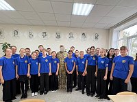 С ершовскими школьниками встретился участник СВО с позывным «Койот»