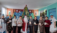 В клубе «Здоровый образ жизни» для ершовских сельчан провели новогодний мастер-класс