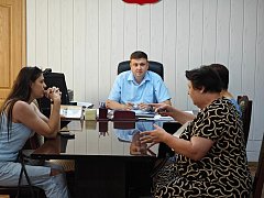 Глава Ершовского района Андрей Шубин провел прием граждан по личным вопросам