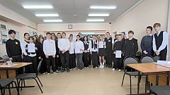 Наука объединяет: в Ершове юные эрудиты стали «покорителями МИФов»