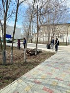 В Ершове продолжаются весенние субботники в рамках месячника по благоустройству