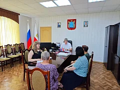 Ершовцы обратились за помощью к главе ЕМР Константину Мызникову на очередном приеме граждан