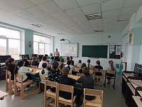 В Ершовском районе для младших школьников провели профилактическое занятие «Опасное погружение»