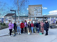 Сегодня ершовцы сообща преображали площади, скверы и улицы родного города
