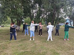 Активное долголетие: ершовцы провели день в единении с природой