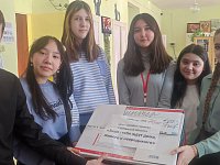 Коллектив ершовской школы изготовил партию окопных свечей для бойцов СВО