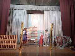 Новокраснянский Дом культуры Ершовского района отметил Всемирный день театра праздничным представлением