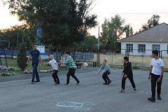 В Семено-Полтавском клубе Ершовского района было не до скуки