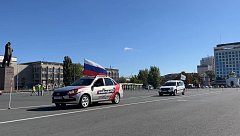 Фигурное вождение автомобилей: люди с ограниченными возможностями продемонстрировали свои таланты