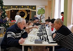 Даже во время зимних каникул ершовцы не расставались с шахматами