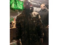 Глава Ершовского района Константин Мызников поздравил участника СВО с заслуженными наградами