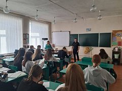 Сотрудники ершовской полиции продолжают проводить профилактические мероприятия для школьников