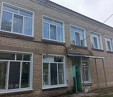 В школе поселка Учебный Ершовского района обновили оконные блоки