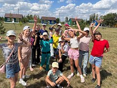 В ершовском детском лагере «Дельфин» началась третья заключительная смена