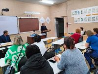 Сотрудник полиции провела профилактическую беседу в школе Ершовского района