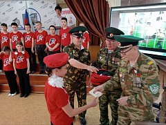 Пятиклассники ершовской школы пополнили ряды юнармейцев