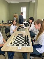 Еще одна ершовская команда шахматистов вошла в тройку лидеров в областном турнире