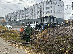 Работы по благоустройству Ершова ведутся в ежедневном режиме