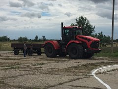 У ершовских студентов появилась возможность получить удостоверение тракториста-машиниста, не выезжая за предела района