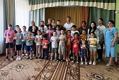 Интересное мероприятие и подарки подарили ребятам Ершовского реабилитационного центра