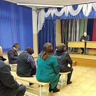 Депутат Иван Бабошкин  встретился с жителями пос. Учебный Ершовского района