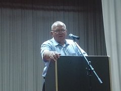 В Ершове облдеп выступил с отчетом перед своими избирателями