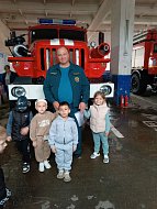 Ершовские дошколята на экскурсии ощутили себя бесстрашными пожарными