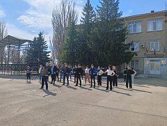 На центральную площадь активисты позвали ершовцев на ЗОЖ-флешмоб