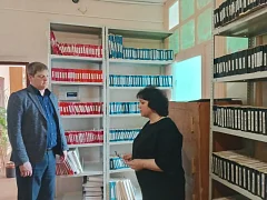 Глава Ершовского района Константин Мызников: «Перед сотрудниками отдела ЗАГС стоят важные и ответственные задачи»