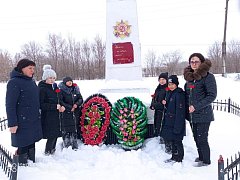 В с. Антоновка Ершовского района чтят память земляков, погибших в годы Великой Отечественной