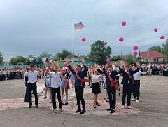 В ершовских школах прозвенел последний звонок