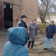 Депутат облдумы посетил в Орлов-Гае Ершовского района насосную станцию первого подъёма