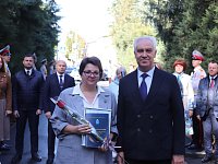 Ершовский педагог – на областной Доске почета