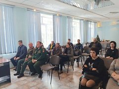 В Ершове прошла встреча командира 99 полка с семьями участников СВО