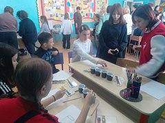 Год единства народов стартует в ершовской школе с фестиваля семейного творчества