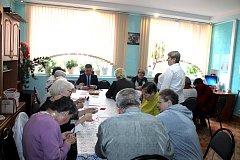 В ершовском «Доброцентре» прошел мастер-класс «Георгиевская лента Победы-80»