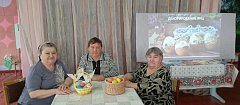 В с. Рефлектор Ершовского района прошел увлекательный пасхальный мастер-класс