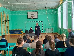 В Ершовском районе службы профилактики работают с молодежью