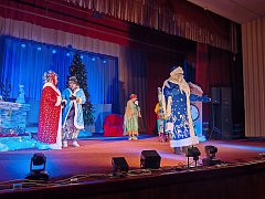 Ершовским детям из малообеспеченных семей подарили сказку