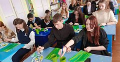 Для ершовских школьников прошел мастер-класс по живописи