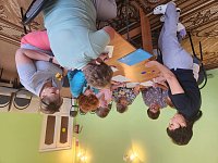 В Ершовском реабилитационном центре детям помогают выработать красивый почерк