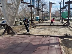 В Ершове продолжаются весенние субботники в рамках месячника по благоустройству