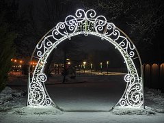 В Ершове  МКУ «Благоустройство» проводит работы по поддержанию порядка и созданию праздничной атмосферы в городе