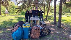 Турпоходами, ночевками в палатках, песнями у костра и еще много чем запомнится лагерь юным ершовским туристам