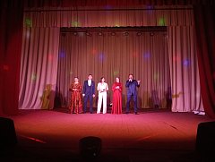 Перед ершовцами выступили ведущие солисты Саратовской концертной организации «Поволжье»