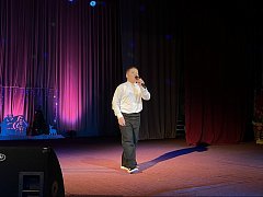 На главной сцене Ершовского района прошел театрализованный рождественский концерт «Зимняя сказка»