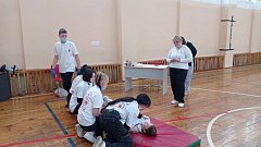 Ершовские школьники соревновались в умении спасать жизнь