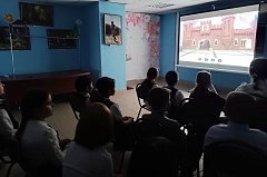 Благодаря 3D-панораме ершовские школьники «прошли» путь от Бреста до Берлина